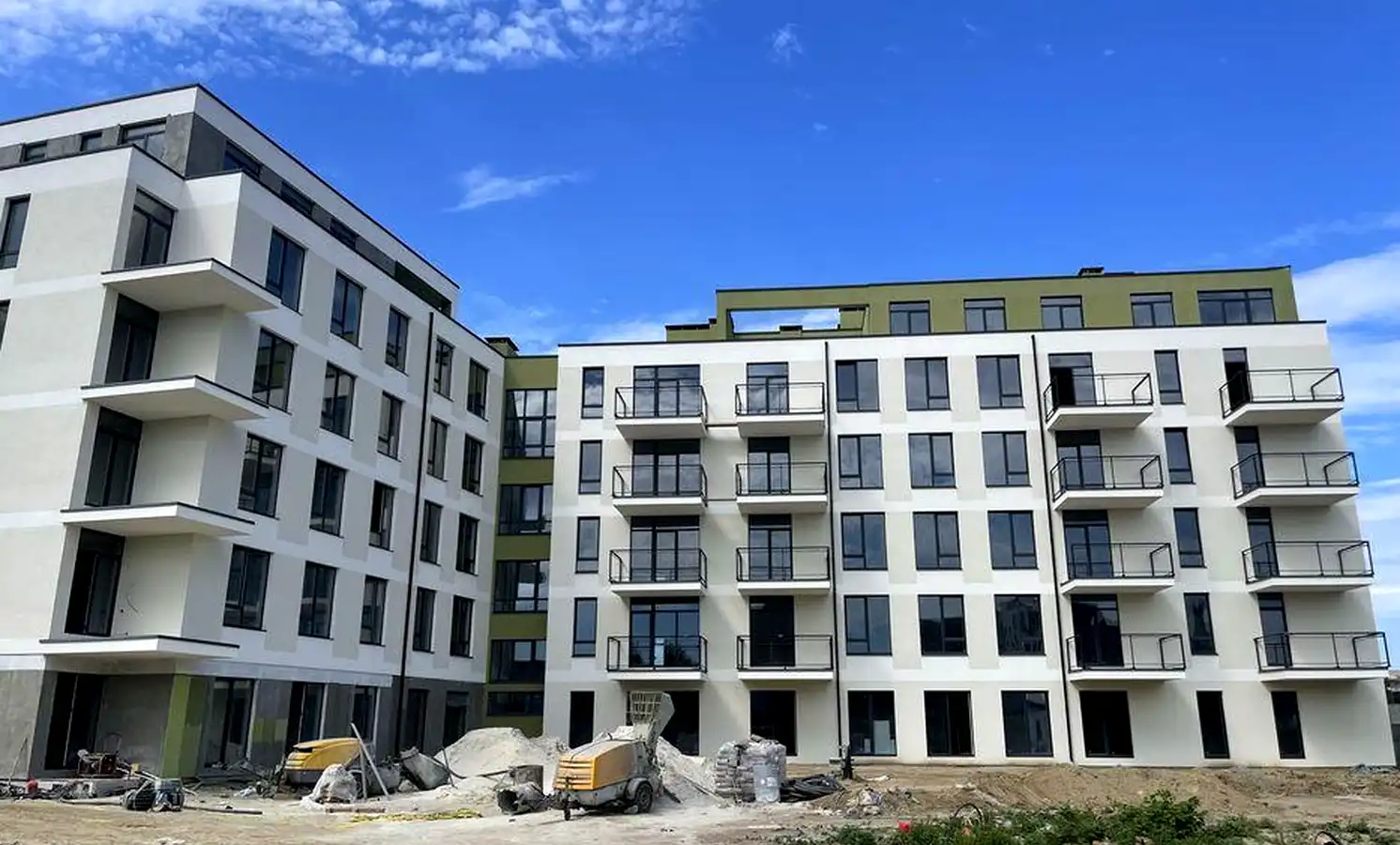 Фото: 2-кімнатна квартира 64.64 м² у Мукачево