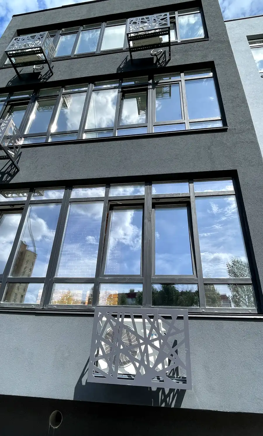 Фото: 2-кімнатна квартира на Народицька вул., (Будинок)