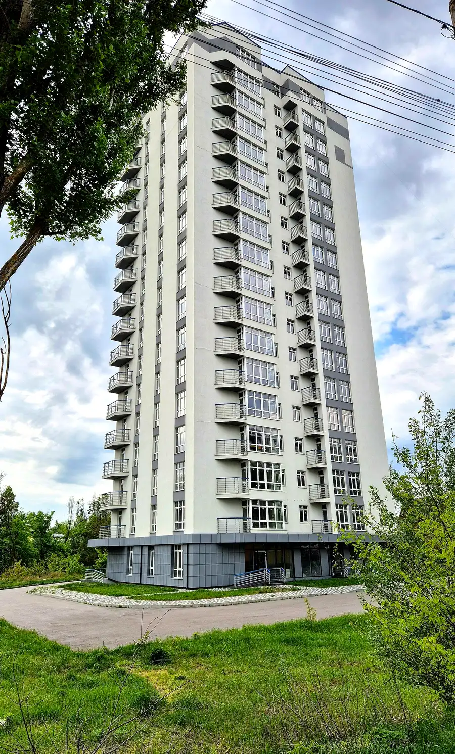 Фото: 1-кімнатна квартира 47.5 м² на вул. Шолуденка, 17-Ф