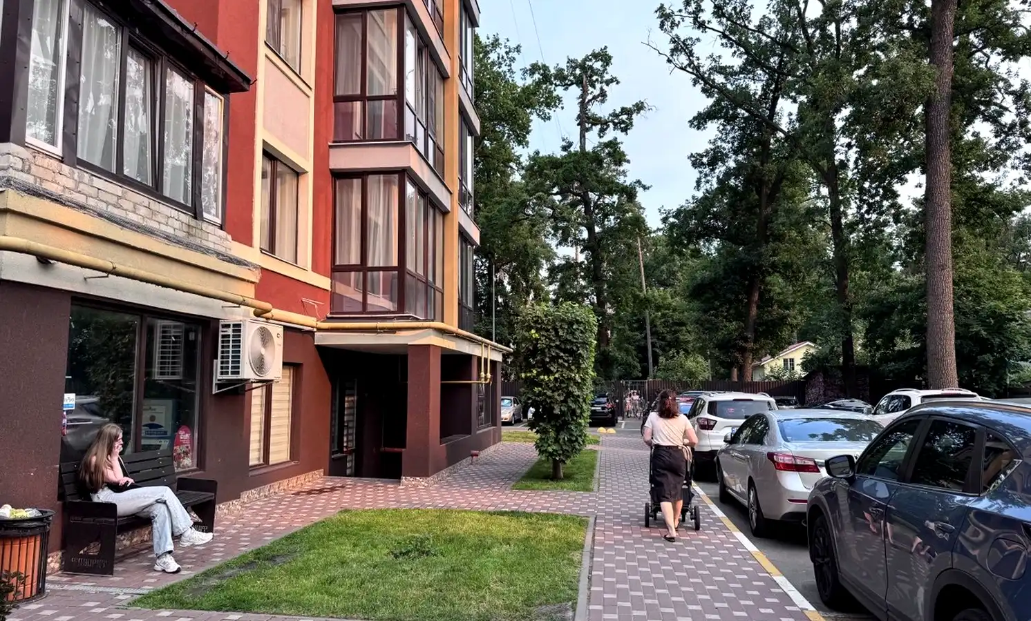 Фото: 2-кімнатна квартира на Мінеральна вул., 7-К